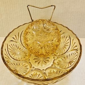 Vintage 2 pc Set with mini stand